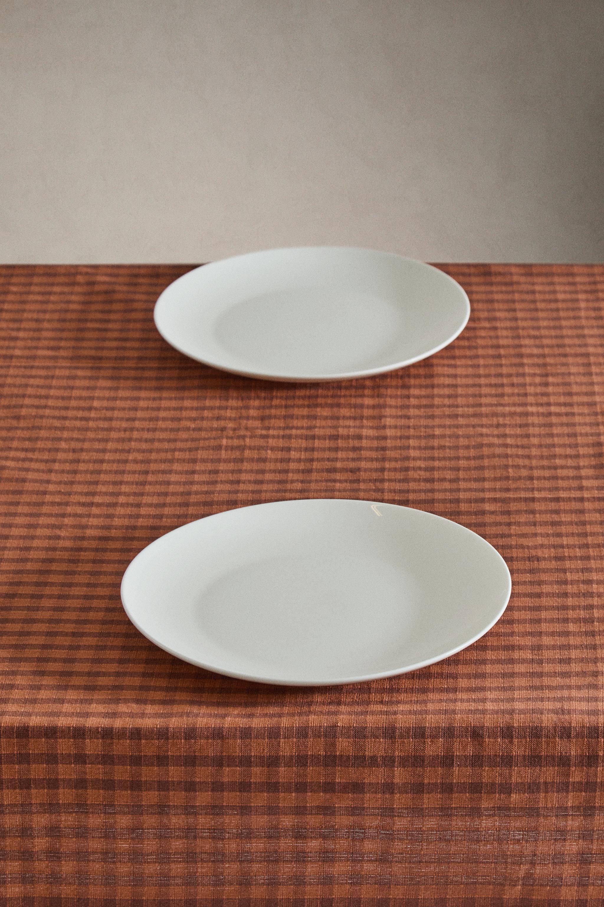 CHECKED TABLECLOTH WITH TOPSTITCHING